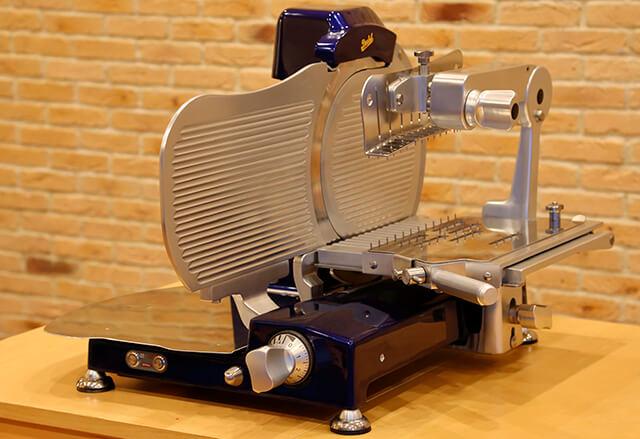 おいしいパルマハムの極意 至福の味を作る スライサー の選び方 The Cuisine Press