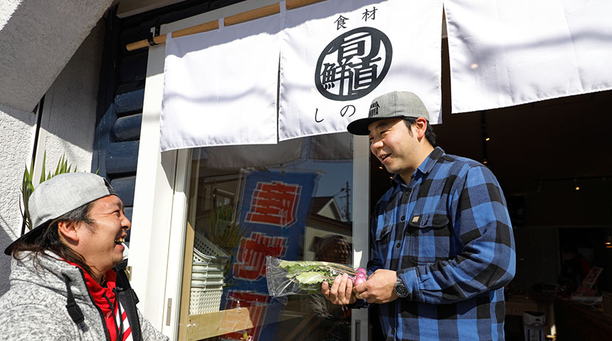 地元の人にこそ、福島のおいしいものを知って欲しい。
そのために僕ができること。
「しのや」代表 篠原祐太郎さん