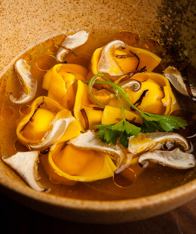 Vol 2 独自の発想でメニューに取り入れるnyシェフたち 料理通信