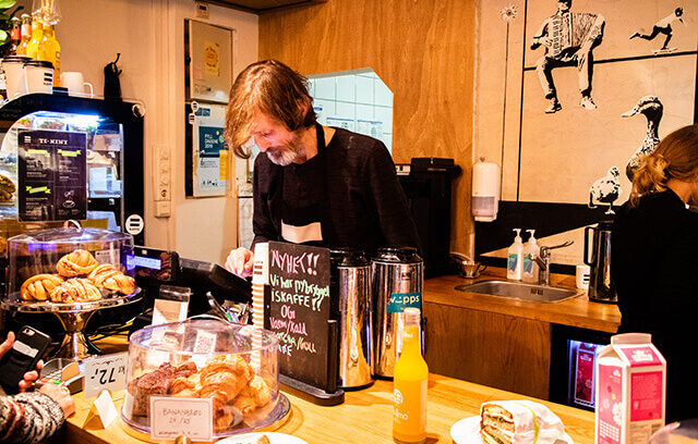 社会復帰をサポートするカフェ