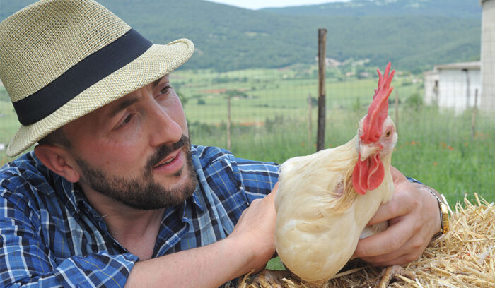 vol.57　Puglia: Giovani allevatori di galline ovaiole del Gargano