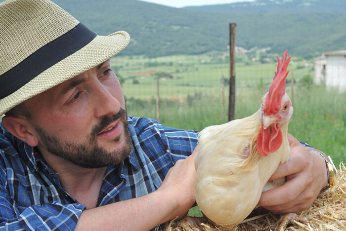 vol.57　Puglia: Giovani allevatori di galline ovaiole del Gargano