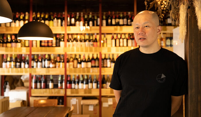 東京の真ん中で、ワインを仕込む料理人。東京「ワインマン ファクトリー」井上裕一