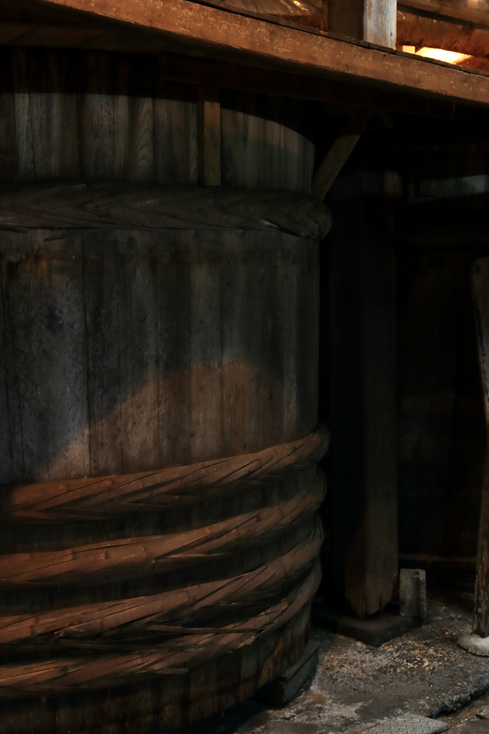 江戸時代の桶は分厚いため、削って修繕が可能。