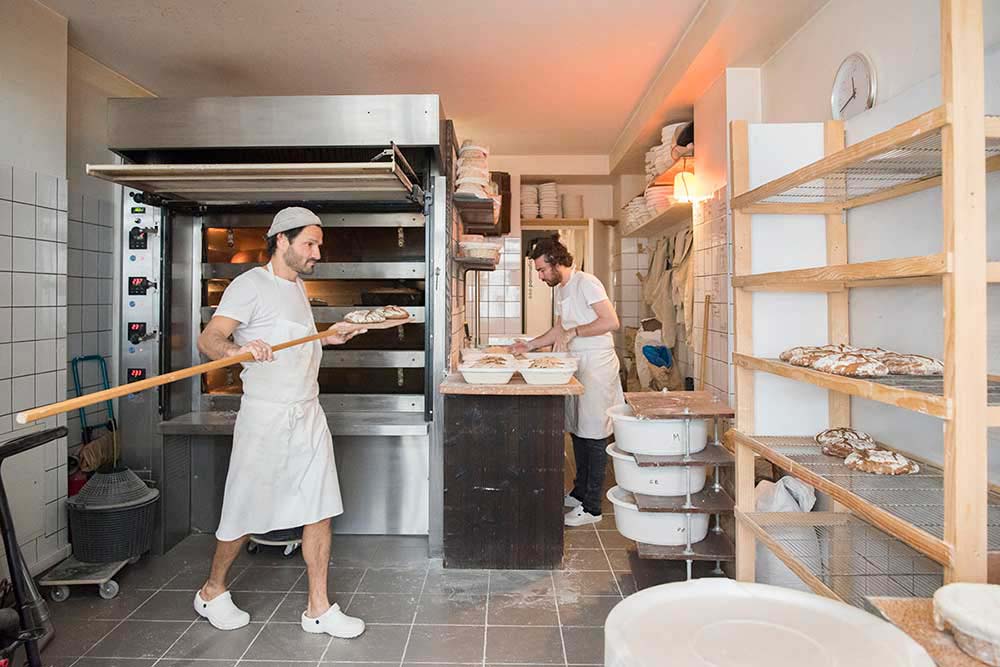 【３】＜パン屋の働き方改革＞パリのブーランジュリーの最新形は、17時開店！