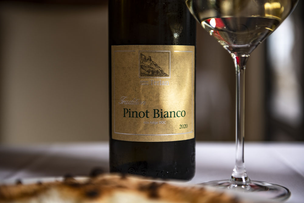 ワイン：DOC Alto Adige Pinot Bianco 2020/Terlano