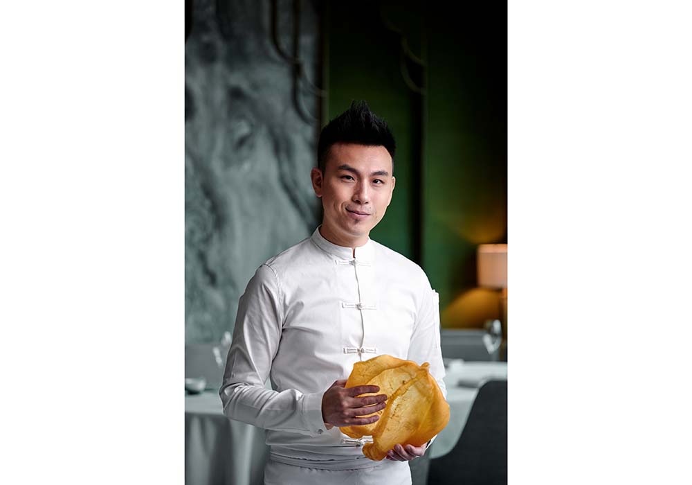 （写真）シェフのヴィッキー・チェン氏。2023年の「アジアのベストレストラン50」では34位にランクイン。