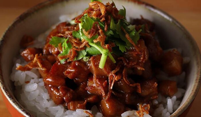 台湾の家庭の味を忠実に再現「魯肉飯（ルーローハン）」