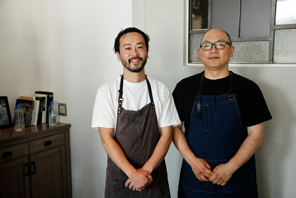 右・池端 隼也（いけはた・としや）左・平田 明珠(ひらた・めいじゅ)