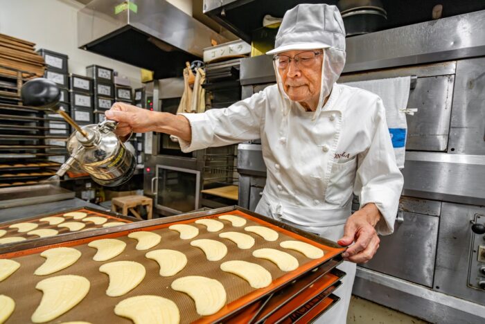 85歳。職業は「洋菓子製造販売」。当時はあまり知られていない仕事だったんです。