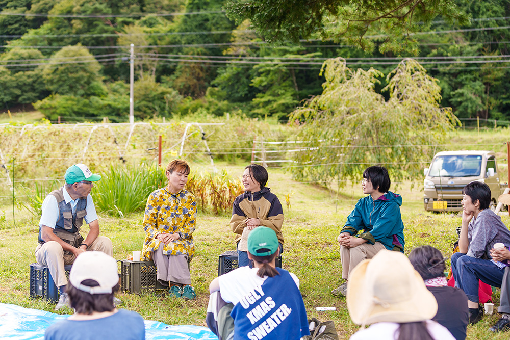 長谷川さんの鹿の師匠・鈴木茂さんと由井まな美さんから話を聞く。