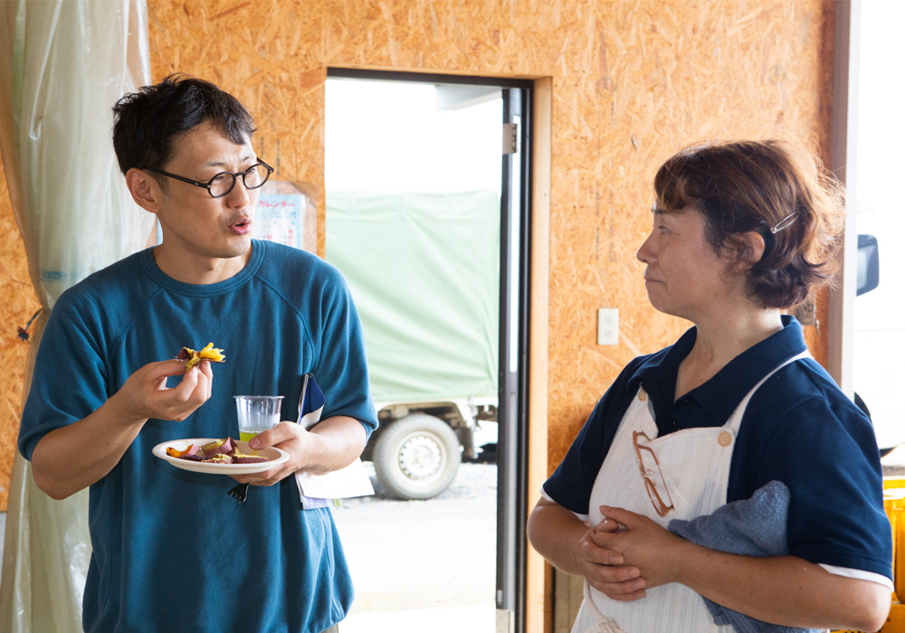 食べ比べができたら楽しいんじゃないかという、米川さんの遊び心に共感したという東京・祐天寺「アクオリーナ」の茂垣綾介さん。「初めて知る品種もあって勉強になりました」