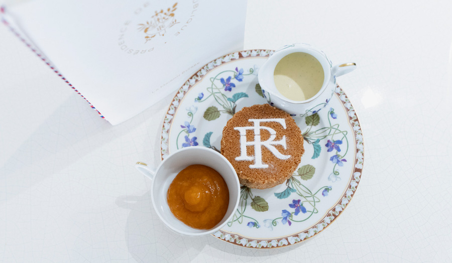 エリゼ宮の向かいにフランス菓子の魅力を堪能できるカフェが誕生