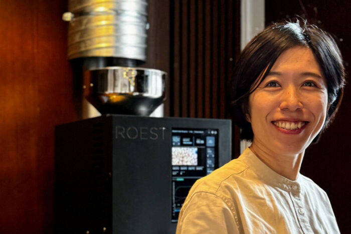 AI搭載の焙煎機を味方に。オスロ在住コーヒー焙煎士、真木彩衣さんの挑戦