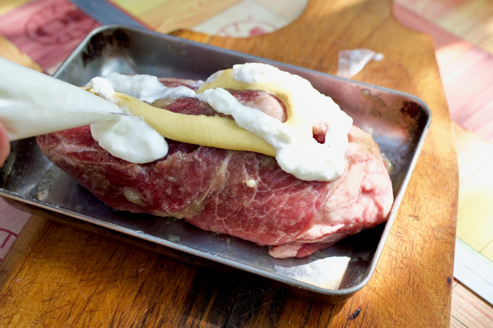 ［３］肉をマリネする