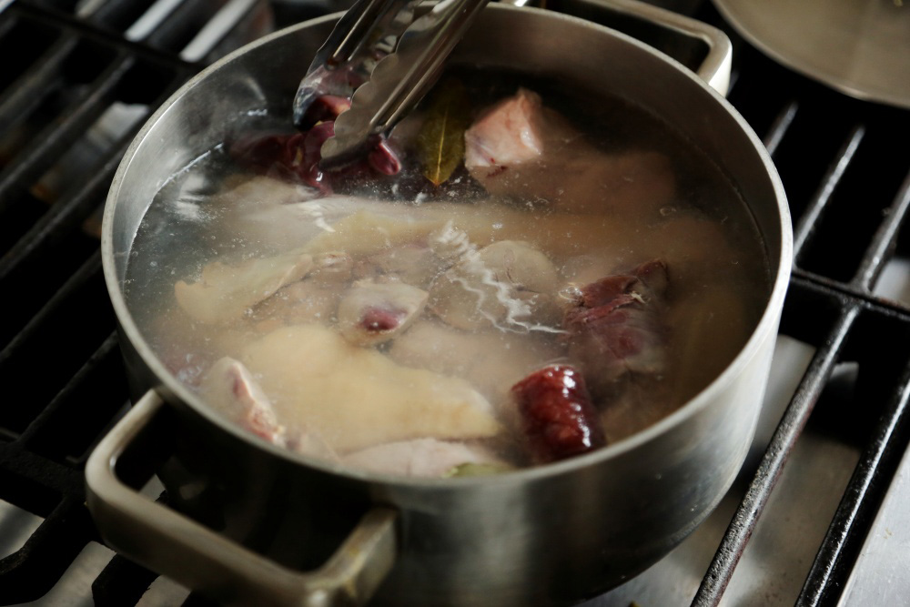 ［３］肉類を入れる