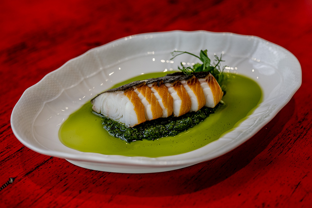茶香ソースの煙燻銀鱈魚