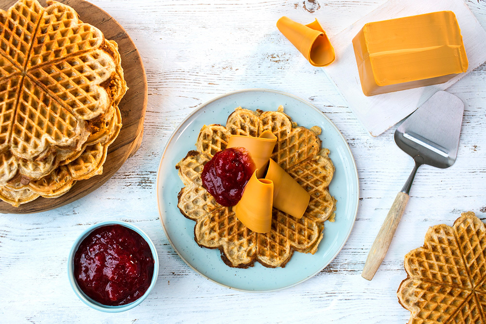 アジア展開が加速するノルウェーのブラウンチーズ。独特の風味から広がるアイデアに注目