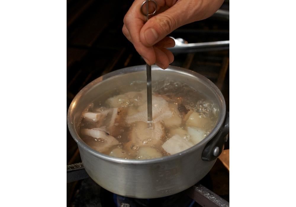 ［１］根菜を下茹でする