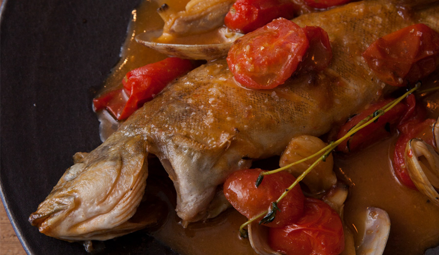 アラの旨味をソースに凝縮「アイナメのブイヤベース」