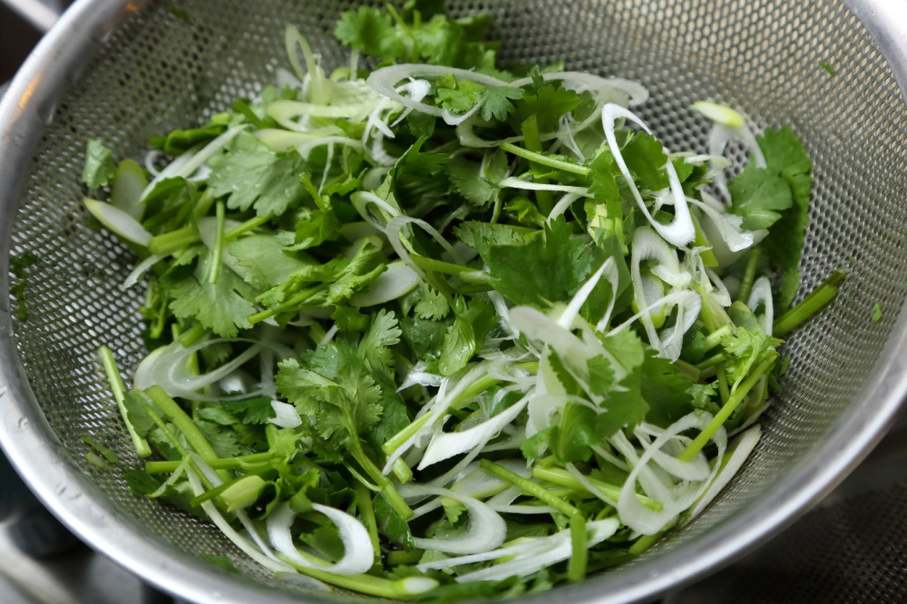 ［１］香味野菜の準備