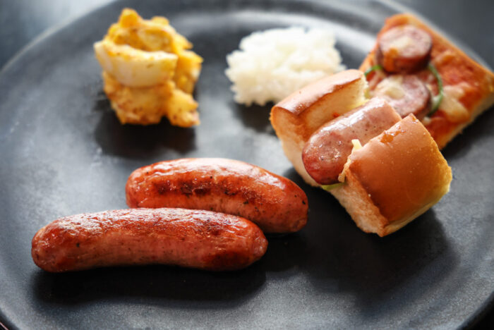 中村和成シェフがレシピ協力！千葉県産銘柄豚ソーセージの読者試食会リポート