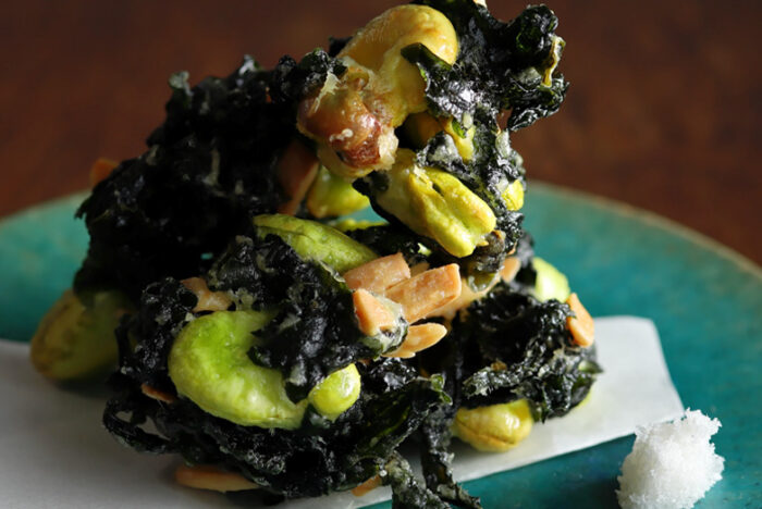 食感のコントラストが絶妙！春薫る「空豆とわかめのかき揚げ」