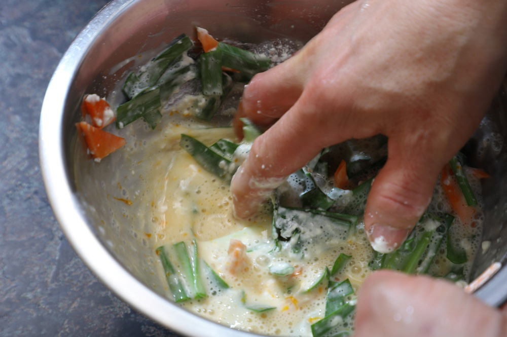 ［２］数回に分けて水を加える