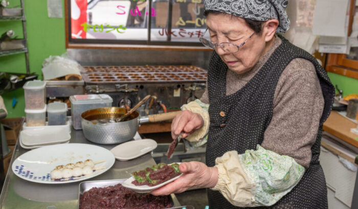 90歳。「あんこの仕込みは、まだまだ私がやらなくちゃ」