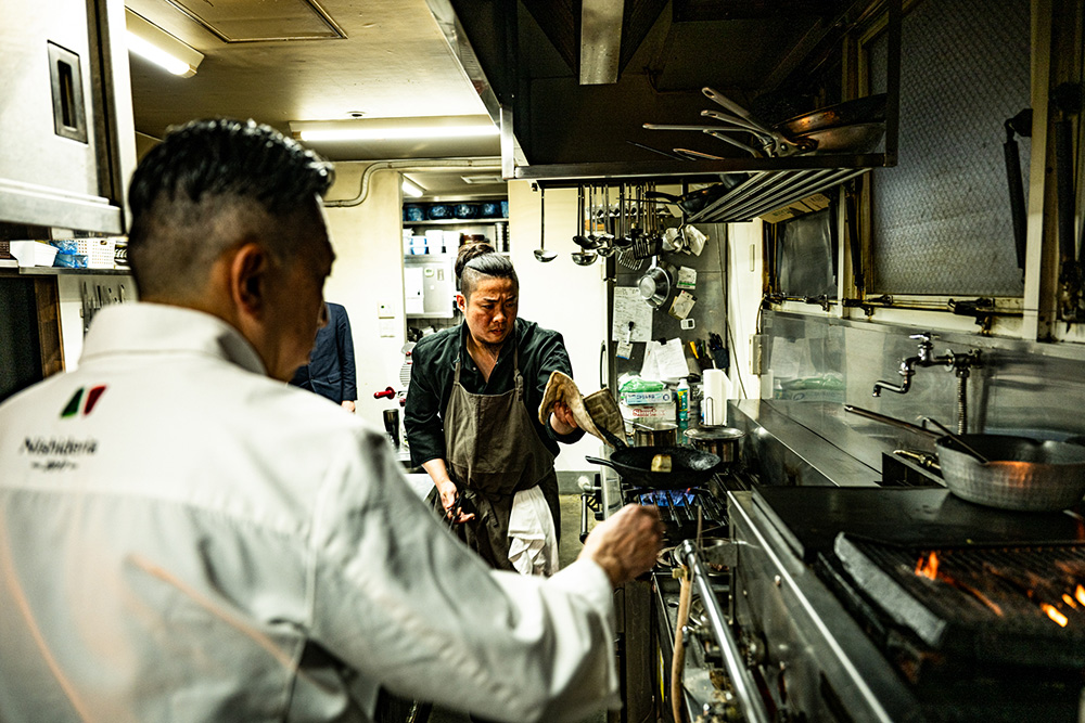 西出さんは、外国籍スタッフの採用も積極的に行う