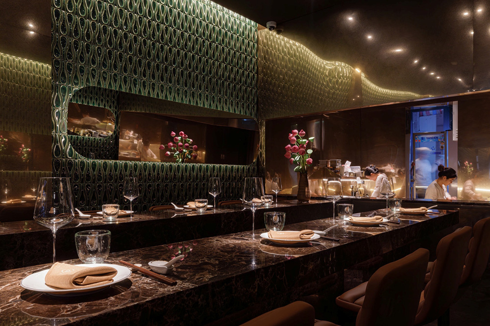 アナン・サイゴン（Anan Saigon）