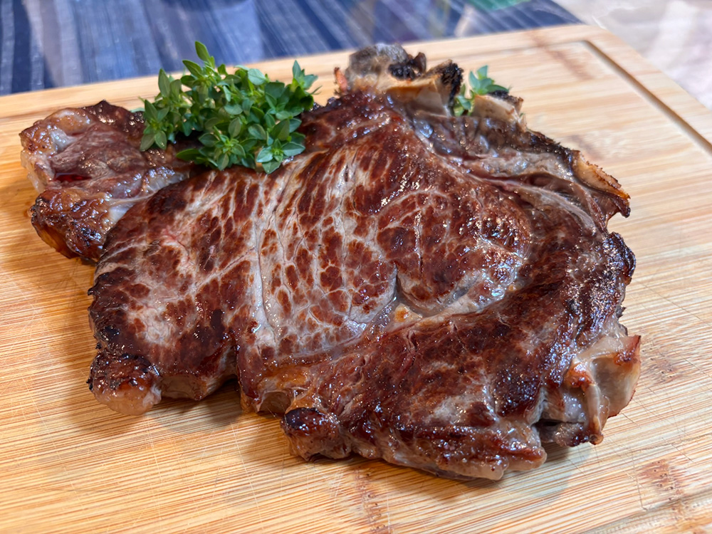 マリーナが焼いてくれたビステッカ